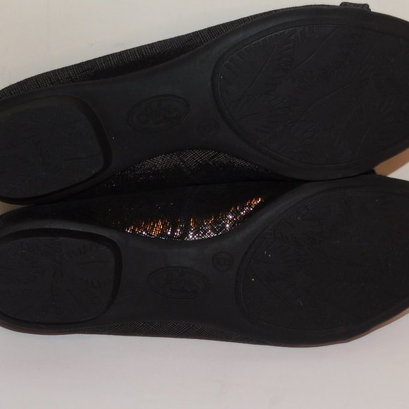 "SOLOS" By Softspots Metallic Black Leather Flats - Picture 9 of 11